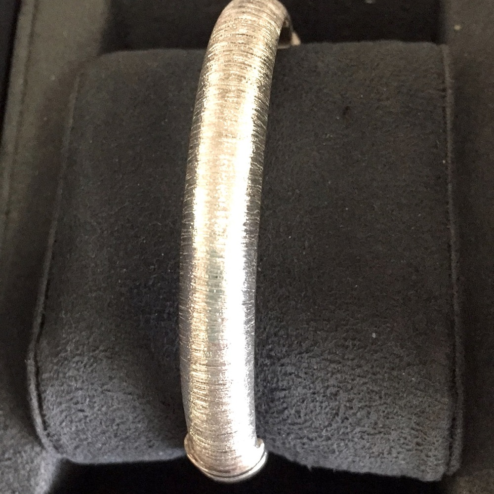 Ladies Sterling  Silver bangle bracelet
